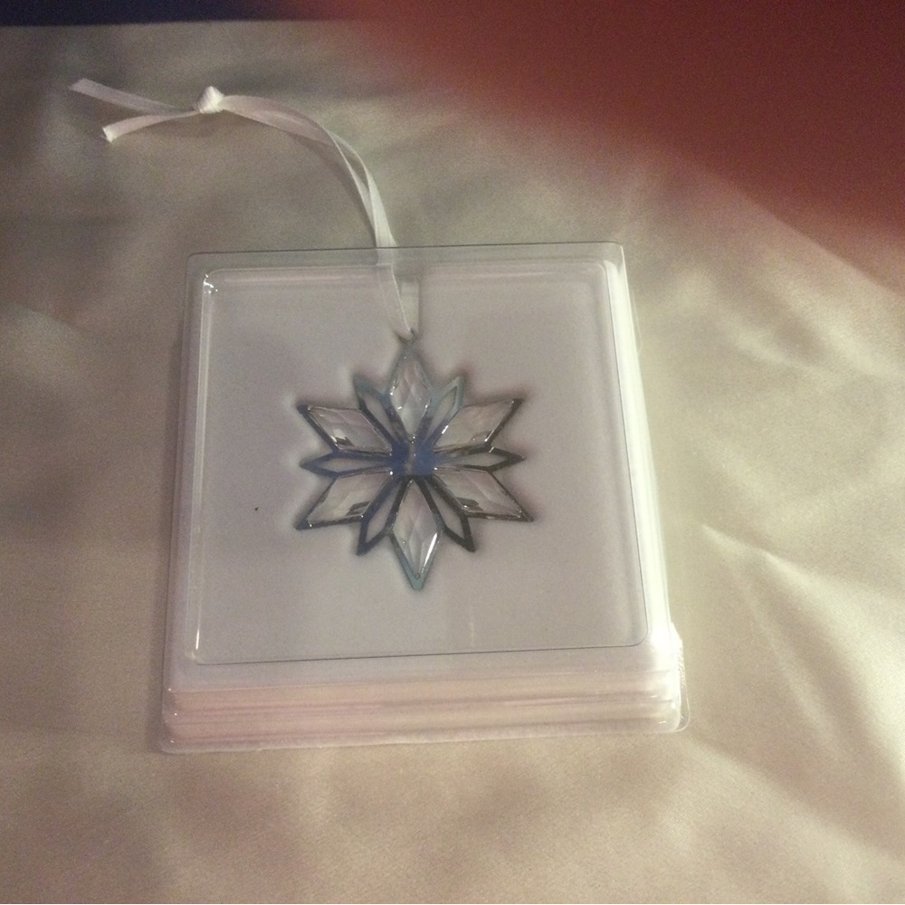 Swarovski Silver Star Ornament - Picture 2 of 4